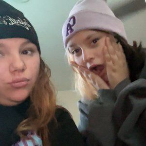 Meet your Posher, Christina